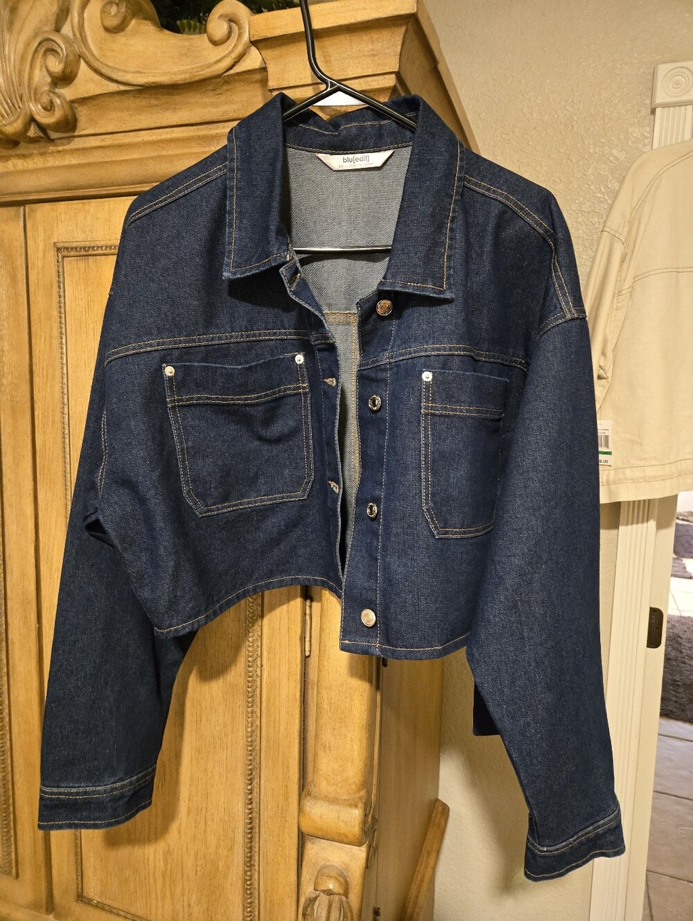 Dark Wash Cropped Denim Jacket - Blue